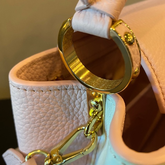 NWT 2022 Louis Vuitton Pink Capucines BB w/Flower Logo on Front in Pink/White - Picture 11 of 12